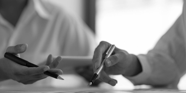 Derecho Inmobiliario / Abogados Inmobiliarios en Terrassa · Redacción y Revisión de Contratos de Compraventa de Inmuebles
