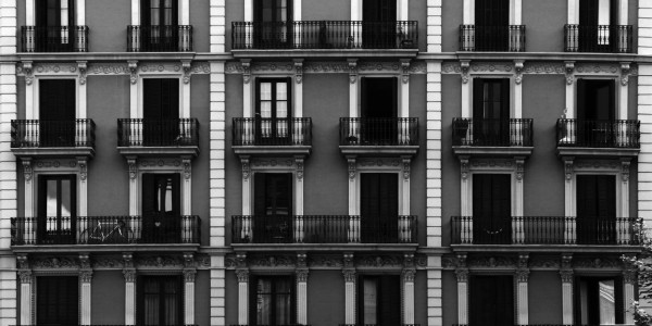 Derecho Inmobiliario / Abogados Inmobiliarios en Terrassa · Reclamación Impagos Comunidades Vecinos / Propietarios