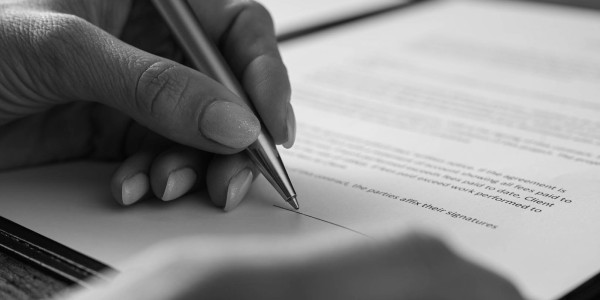 Derecho Mercantil / Abogados Mercantilistas en Terrassa · Redacción, Revisión y Negociación de Contratos Comerciales